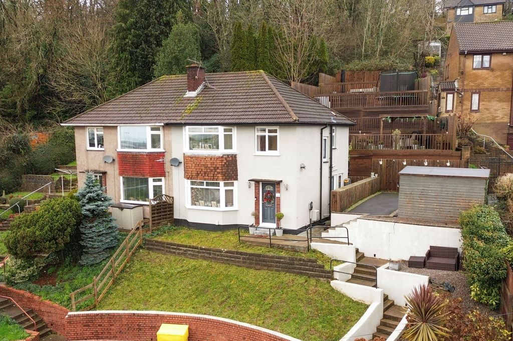 Property photo 1 of 24