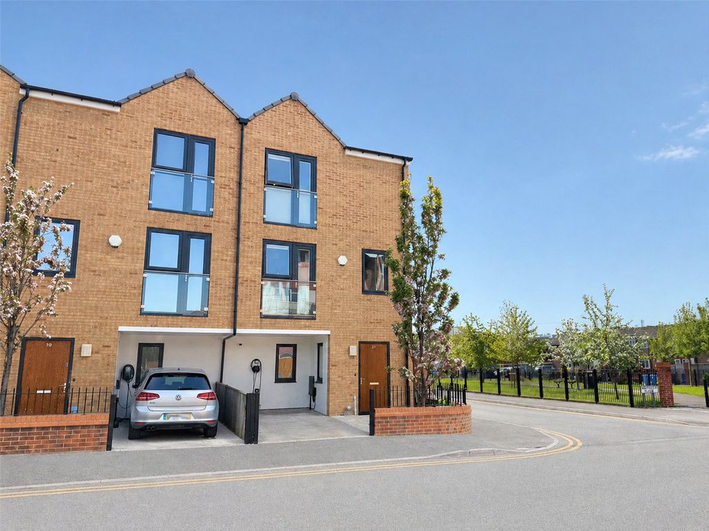 Property photo 1 of 15 Picture No. 02