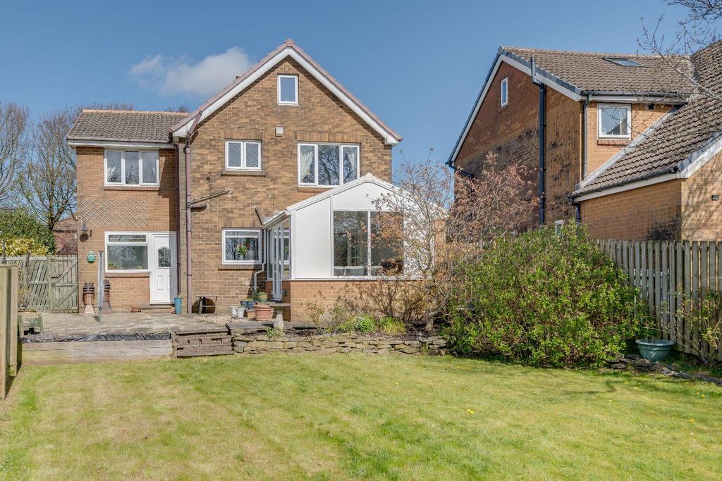 Property photo 1 of 25
