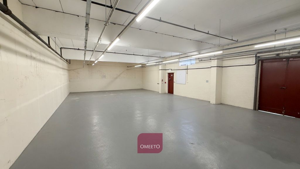 Property photo 2 of 5 Warehouse To Rent