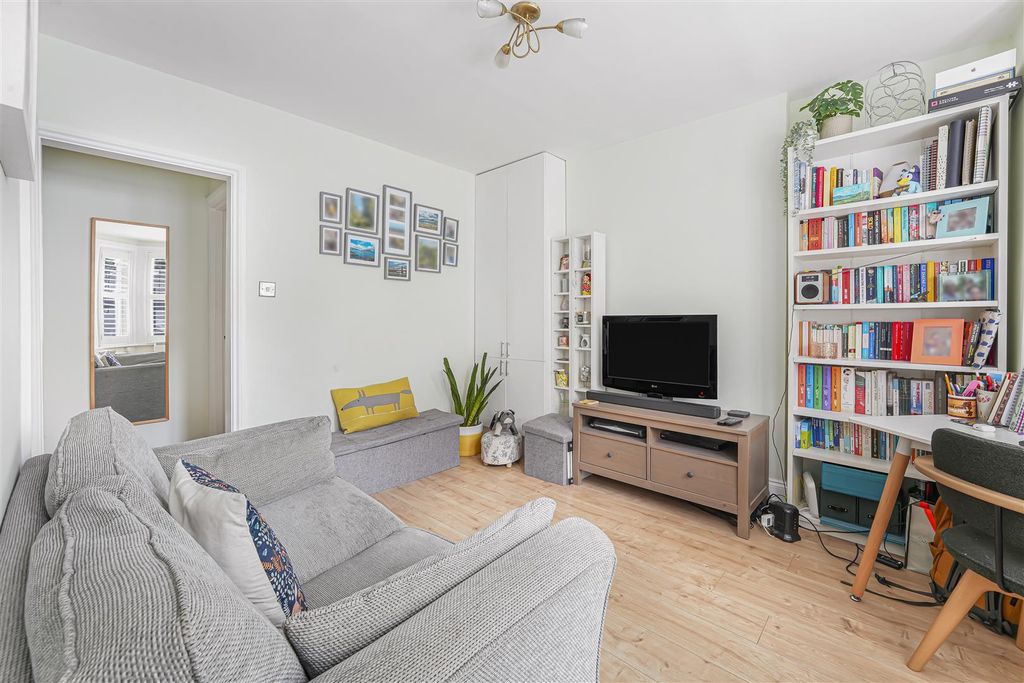 Property photo 3 of 10 Mnh01794.Jpg