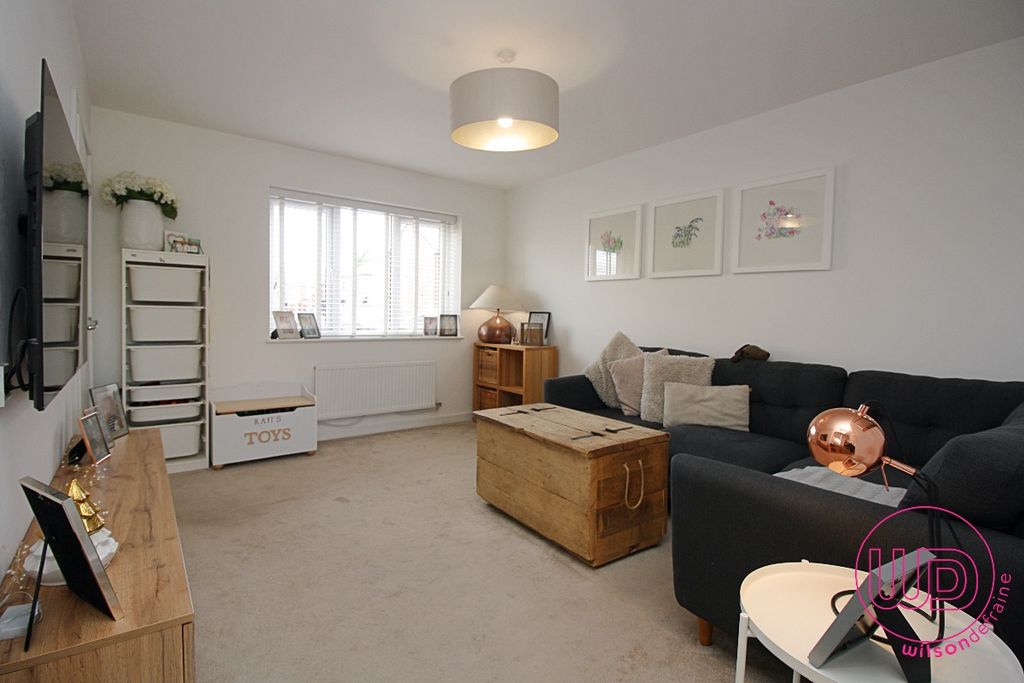 Property photo 3 of 31