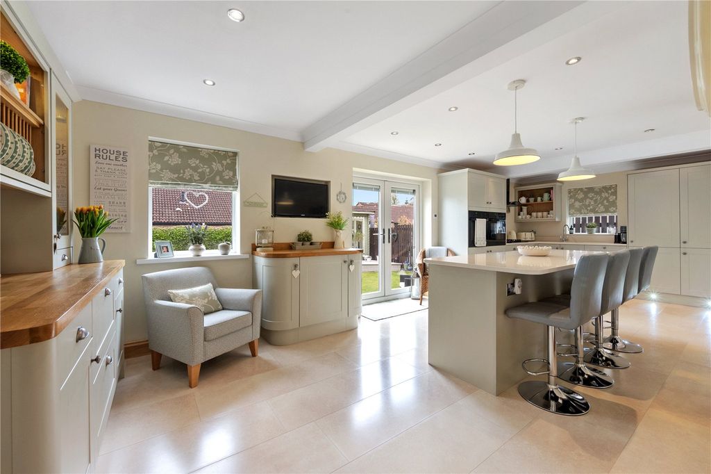 Property photo 2 of 31 Picture No. 28