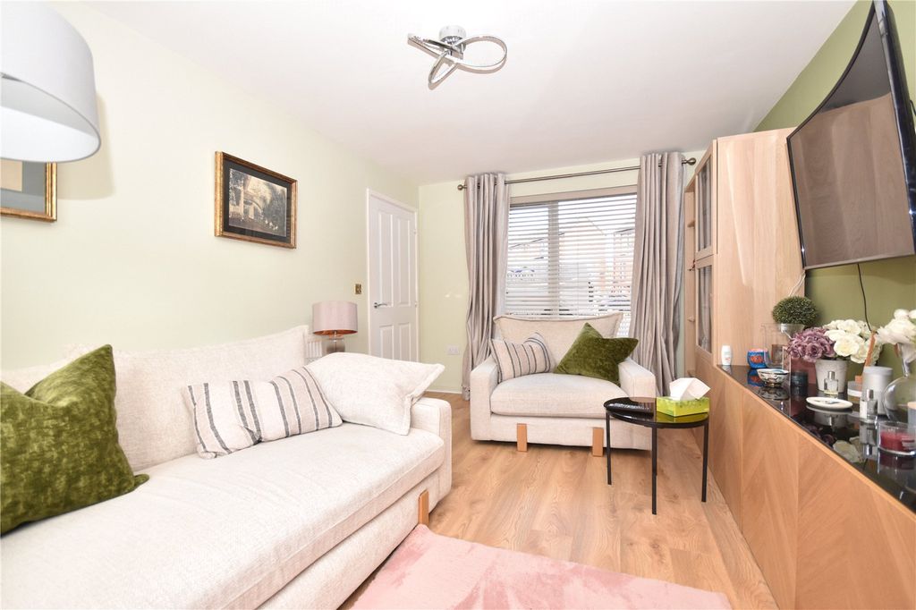 Property photo 3 of 23 Picture No. 04