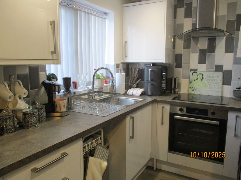 Property photo 2 of 4