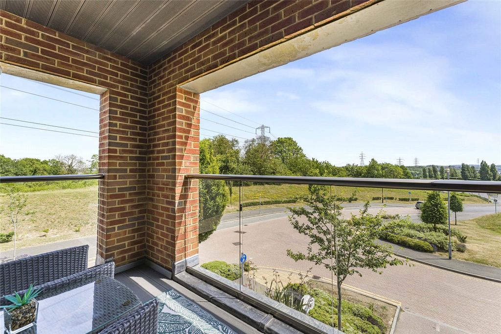 Property photo 2 of 20 Balcony
