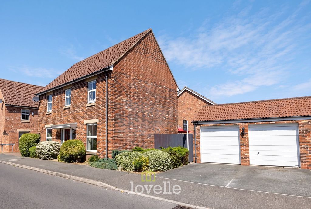 Property photo 1 of 24