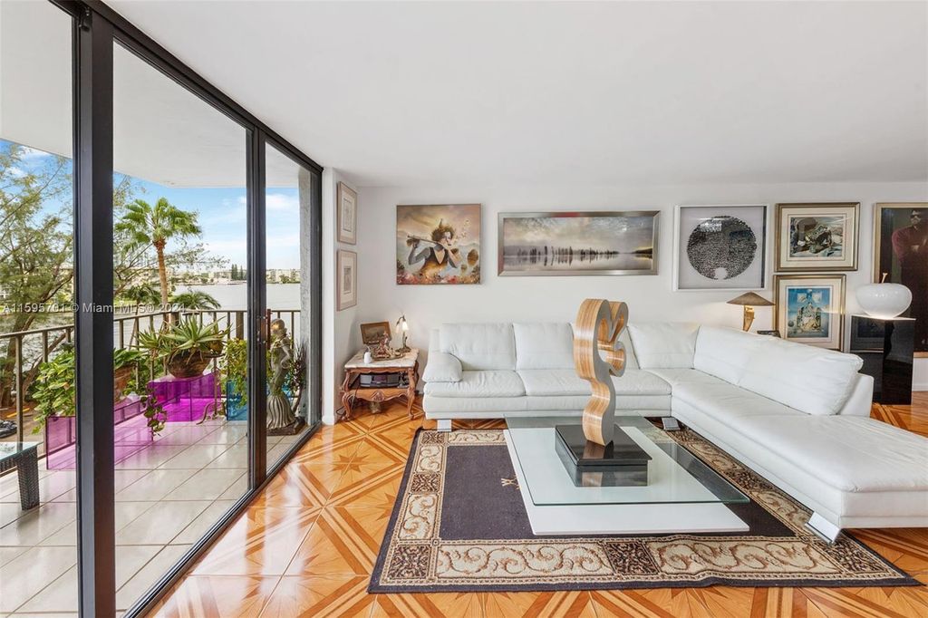 Property photo 3 of 21 <Alttext/>