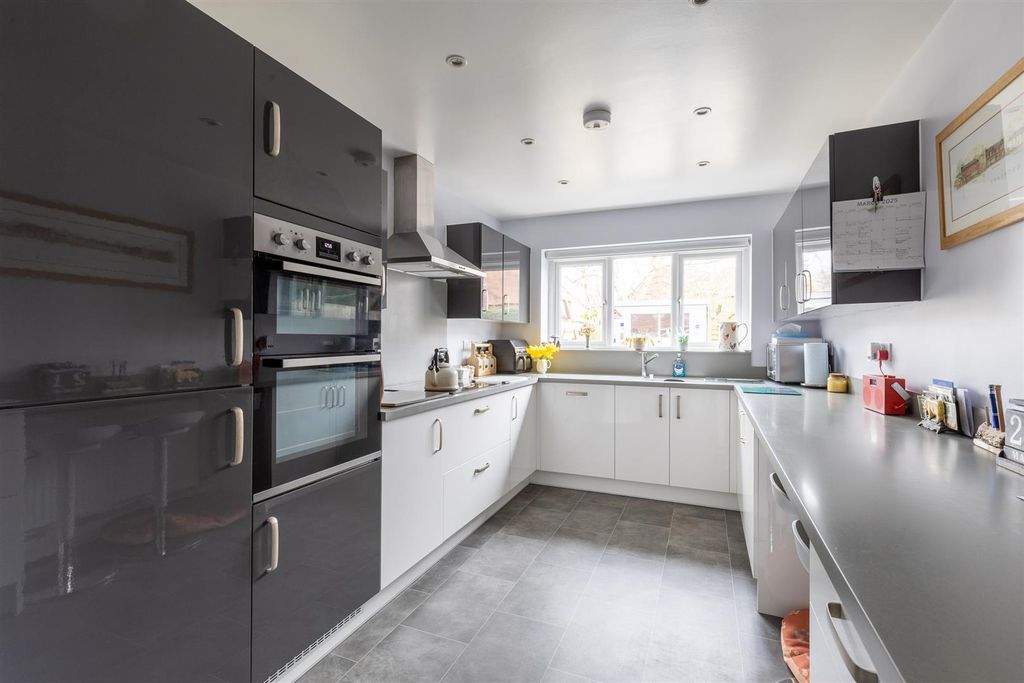 Property photo 3 of 25 43Mckelveyway-8.Jpg