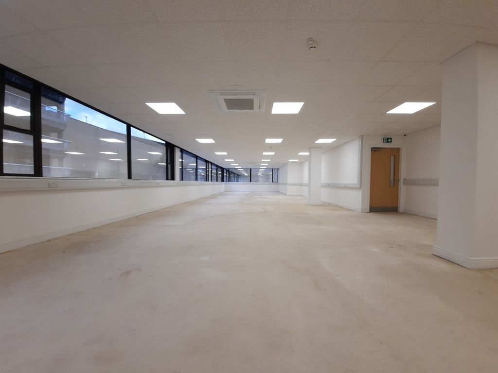 Property photo 2 of 9 Photo 15