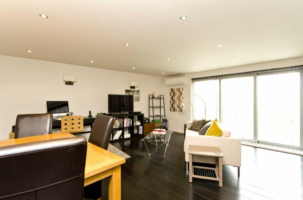 Property photo 3 of 7