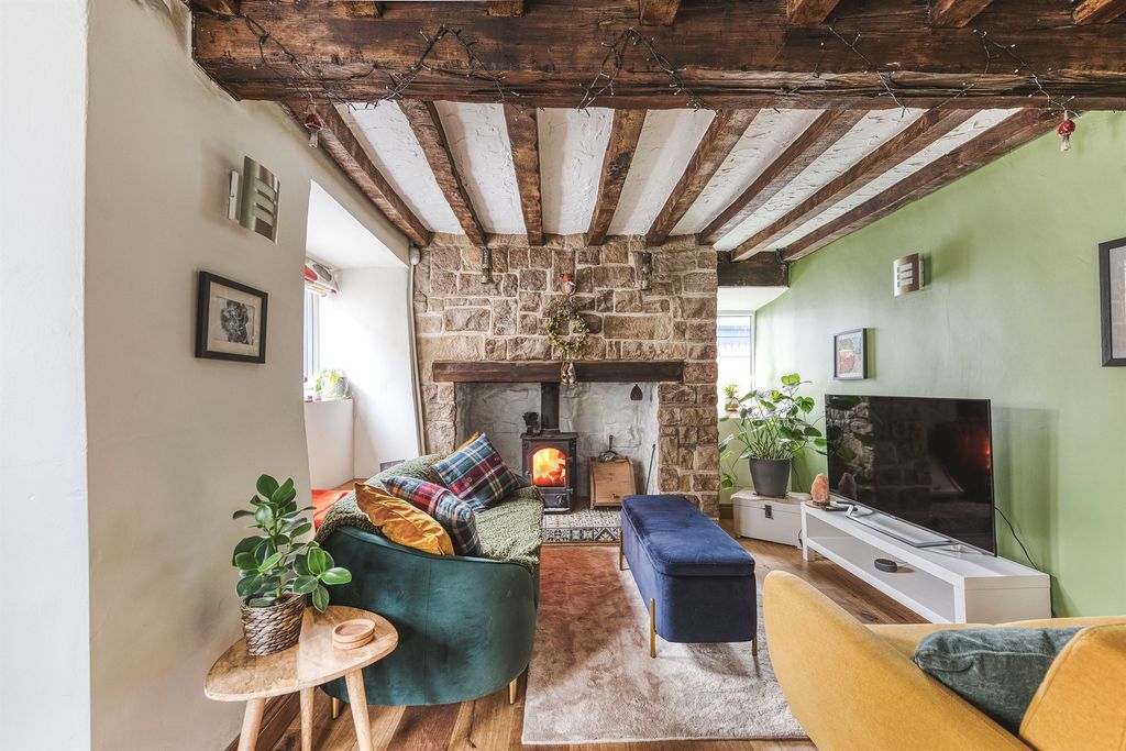 Property photo 2 of 29