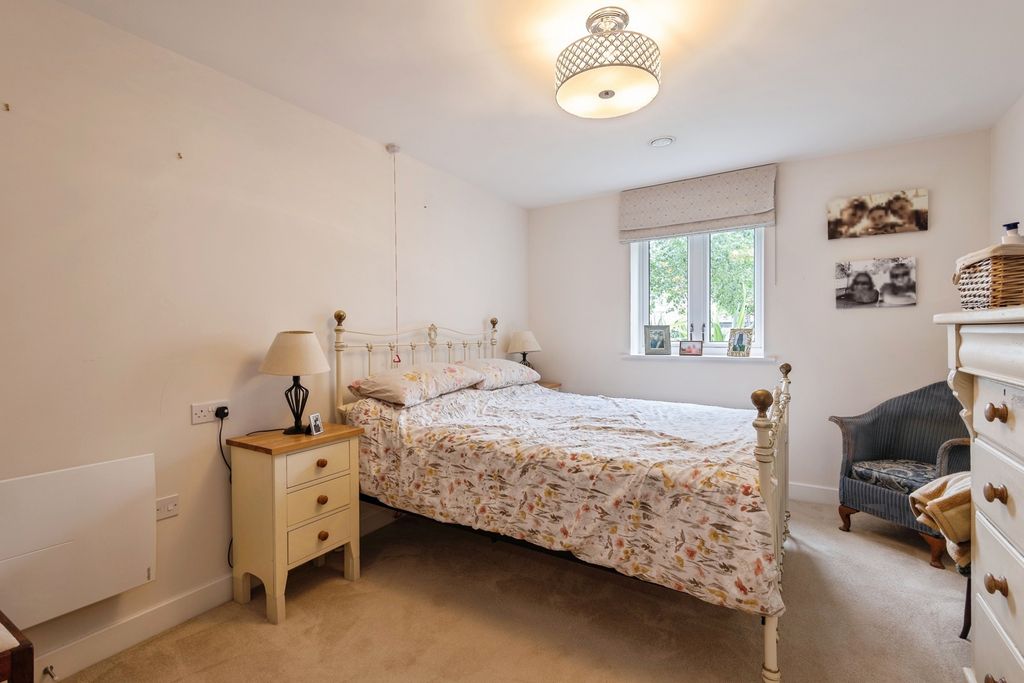 Additional image 14 of 2 bed flat for saleSouth Street, Taunton, Somerset TA1
