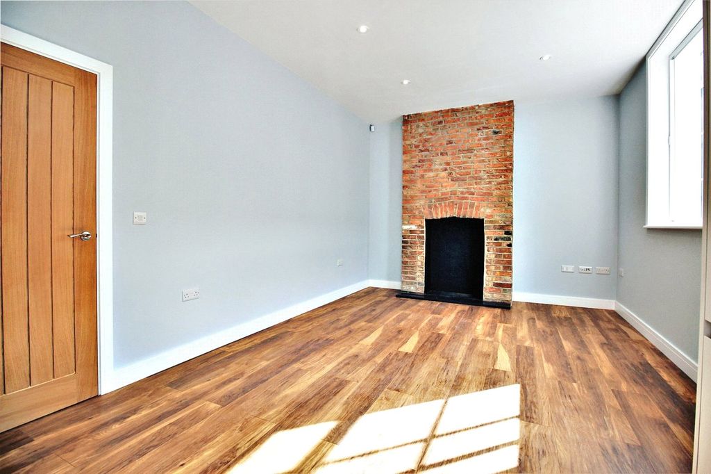 Property photo 1 of 6 Picture No. 02
