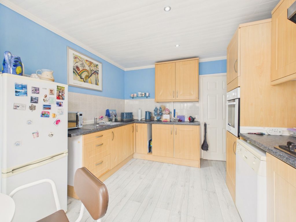Property photo 2 of 18 5088923