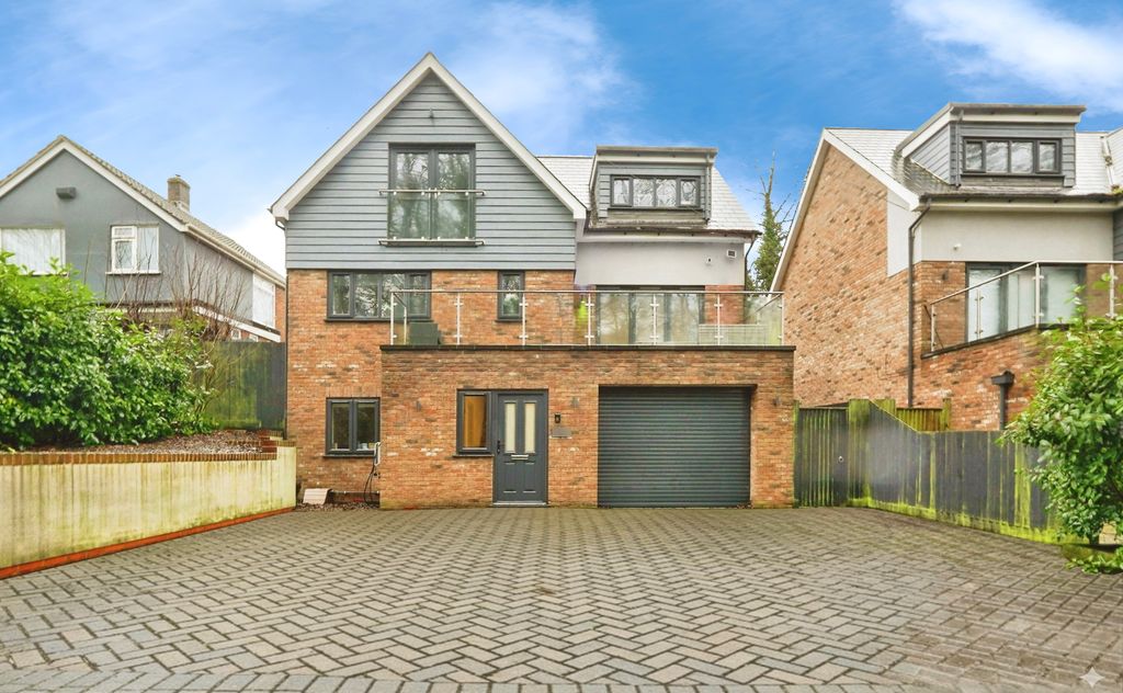 Property photo 1 of 25 Front External