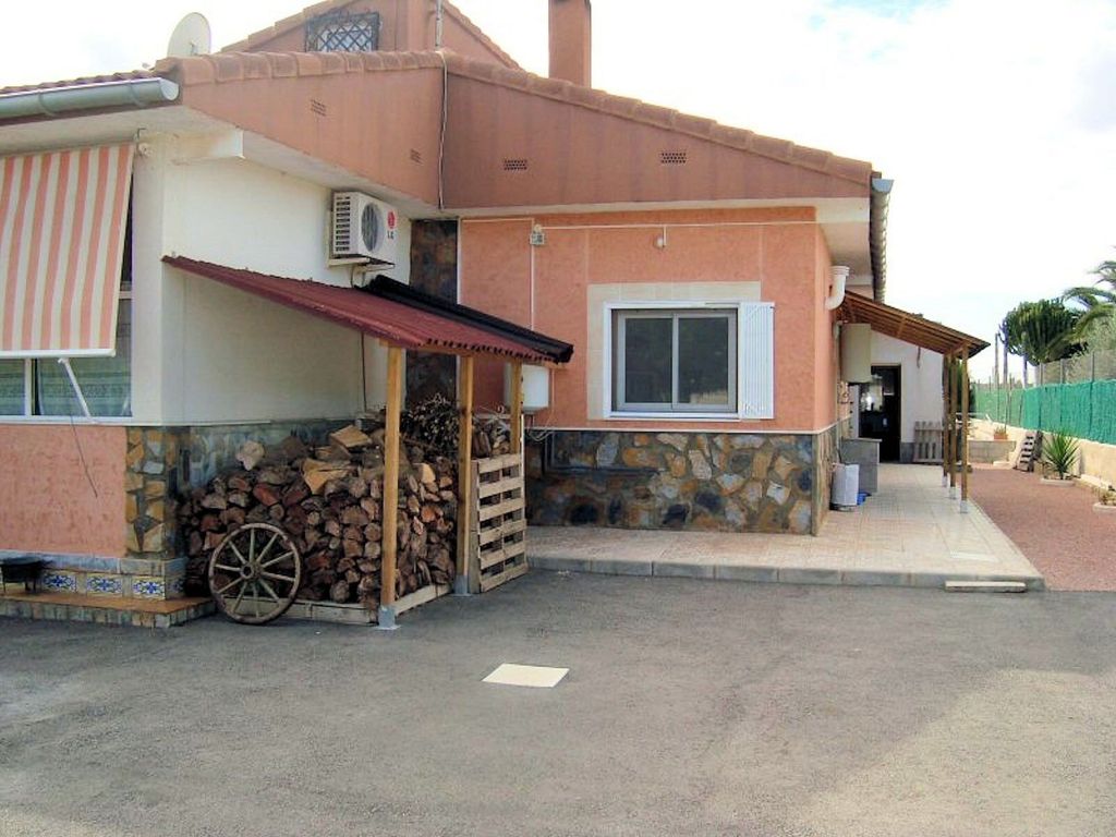 Property photo 3 of 10