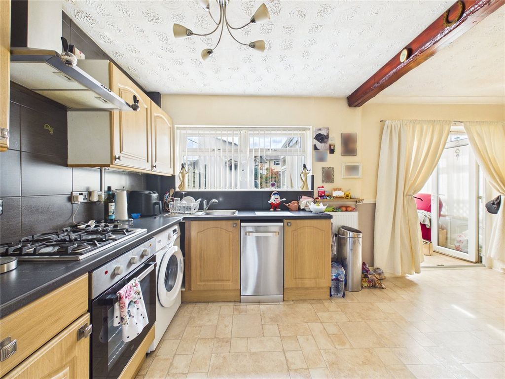 Property photo 2 of 16 Picture No. 03