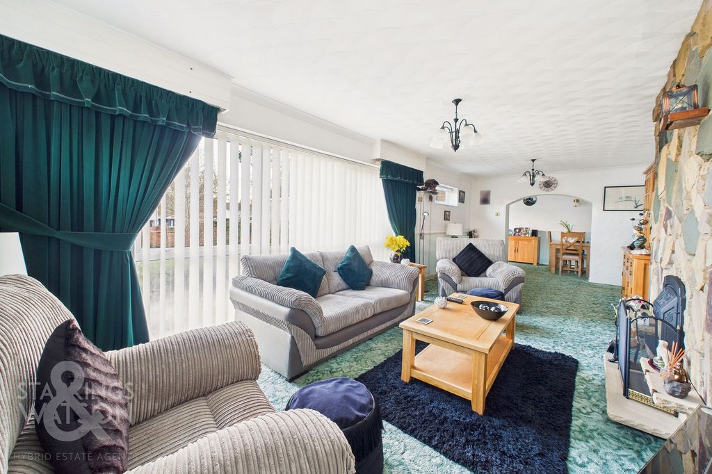 Property photo 2 of 29