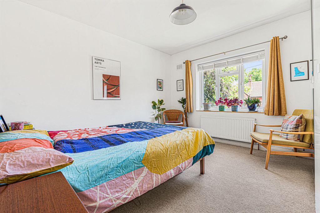 Property photo 3 of 11