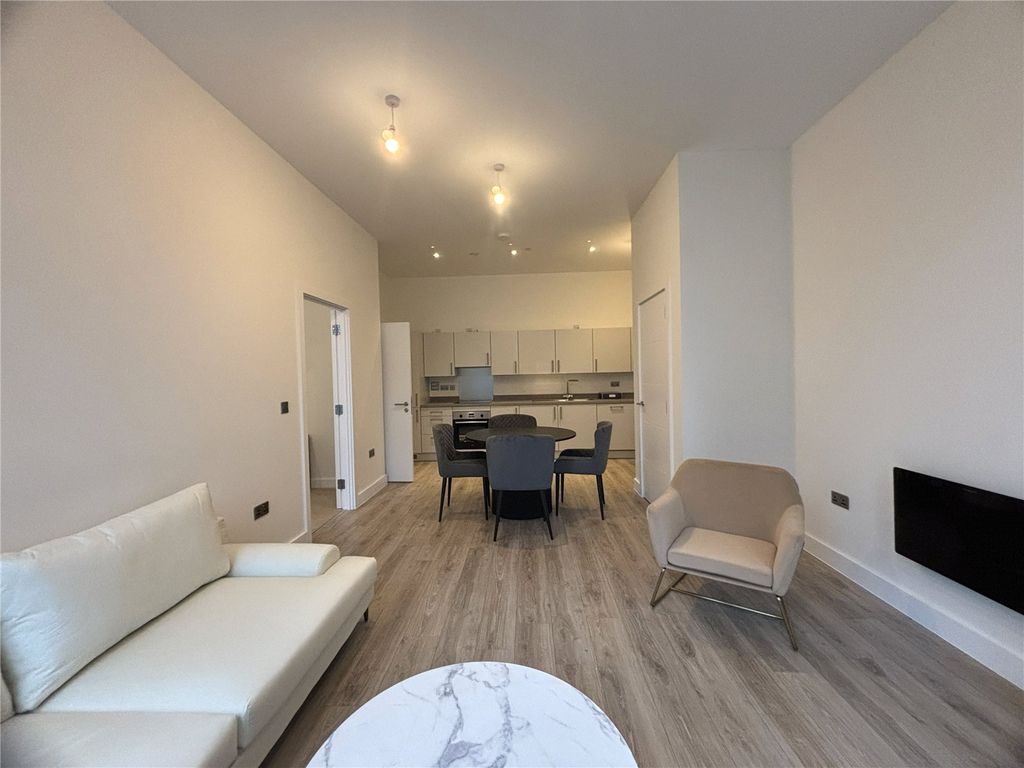 Property photo 2 of 8 Picture No. 04