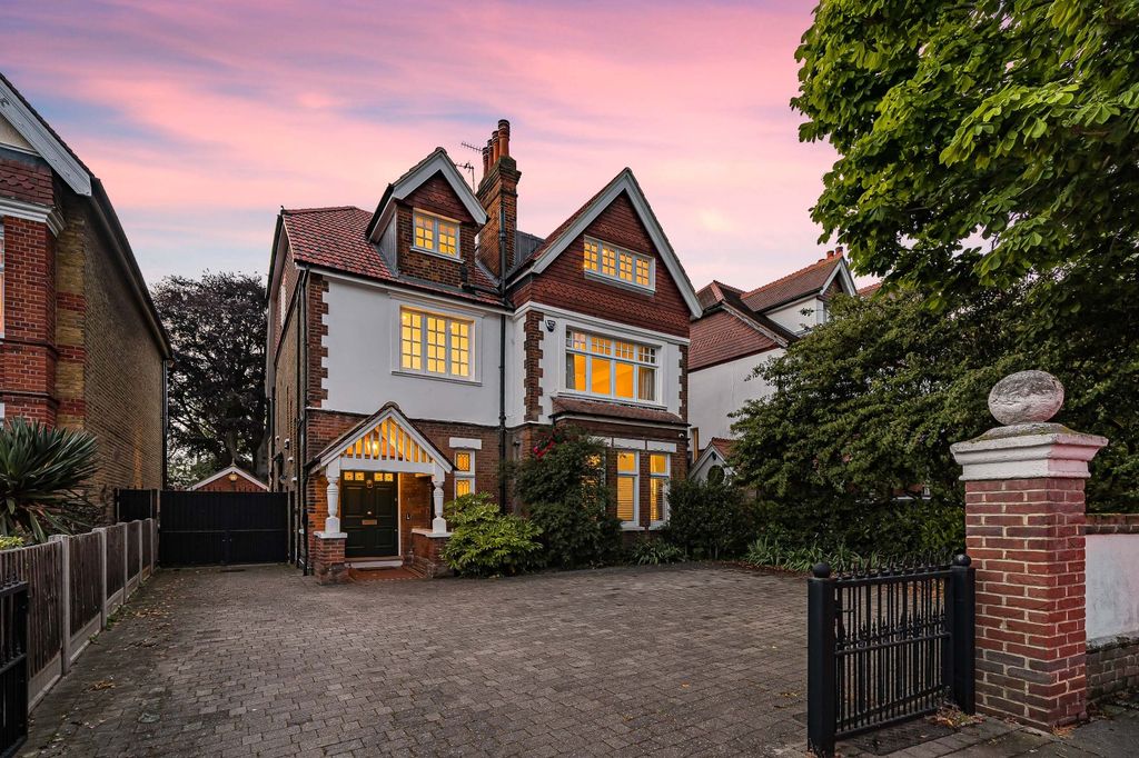 Property photo 1 of 75 Picture No. 82