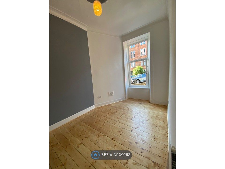 Property photo 2 of 19 Bedroom 1