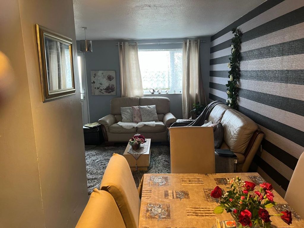 Property photo 3 of 5 Image 3