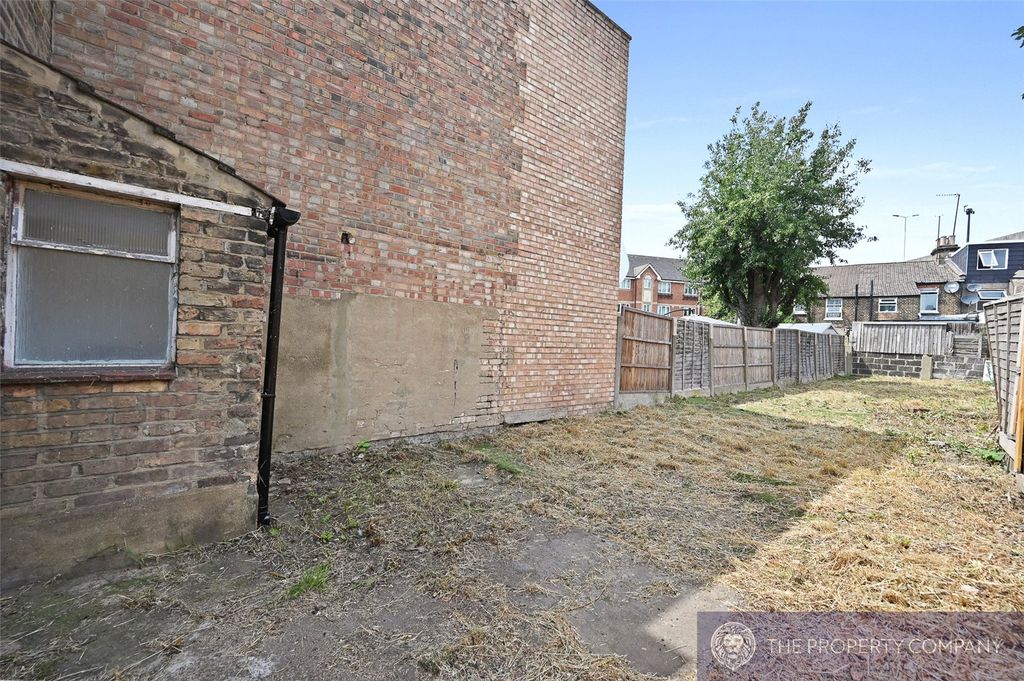 Property photo 2 of 12 Picture No. 14