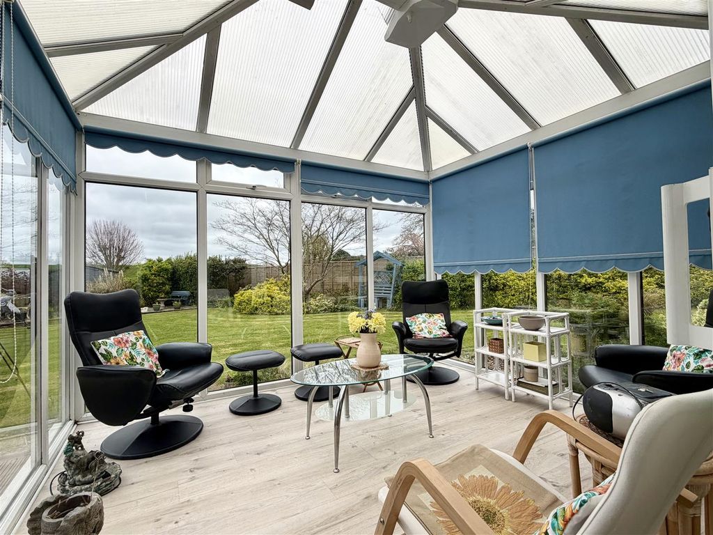 Property photo 3 of 22