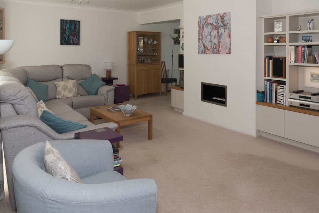Property photo 3 of 14