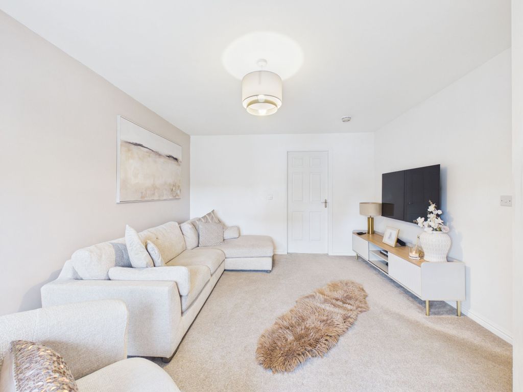 Property photo 3 of 21