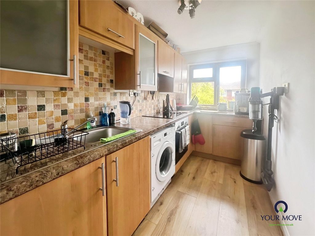 Property photo 3 of 10 Picture No. 13
