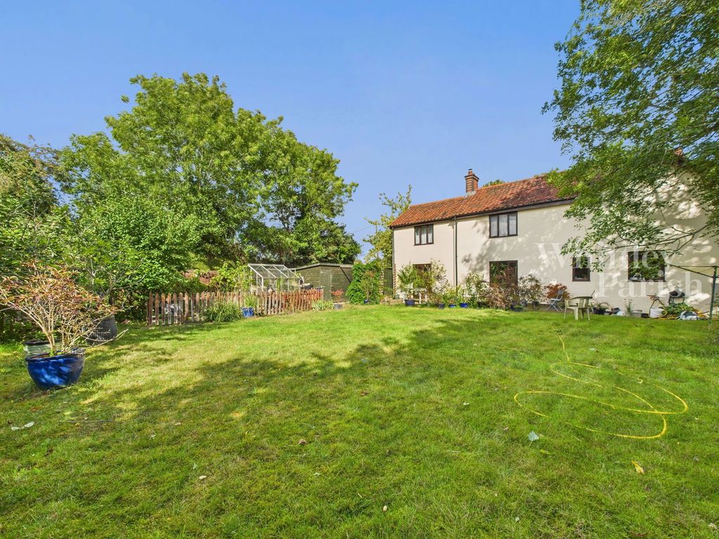 Property photo 1 of 23