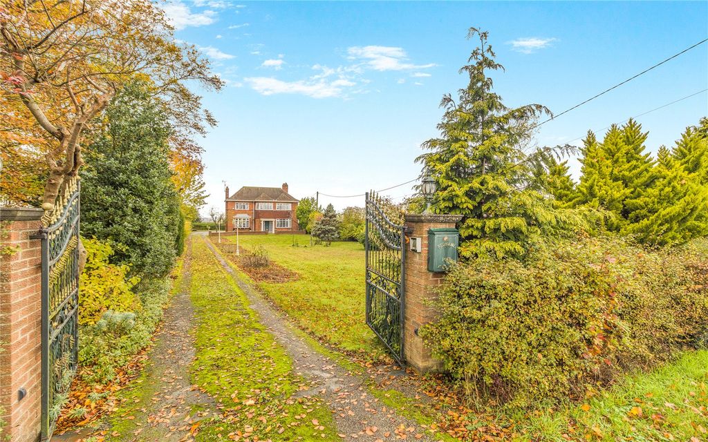 Property photo 1 of 20 Entrance