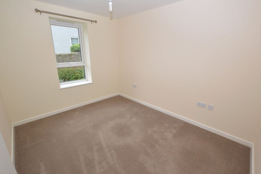 Property photo 3 of 9 Picture No. 15