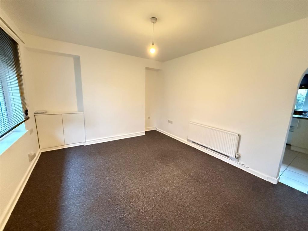 Property photo 2 of 11 2.Jpg