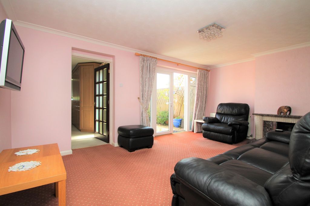 Property photo 2 of 14