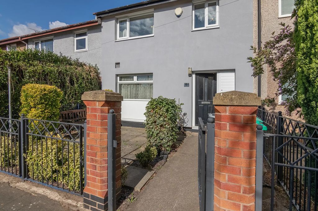 Property photo 1 of 42
