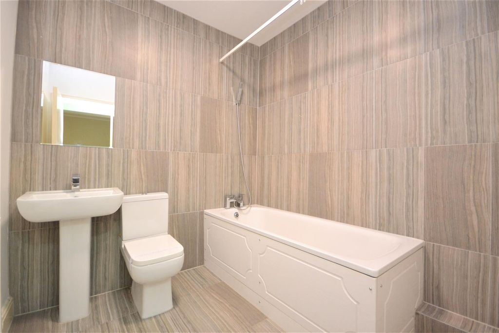 Property photo 3 of 3