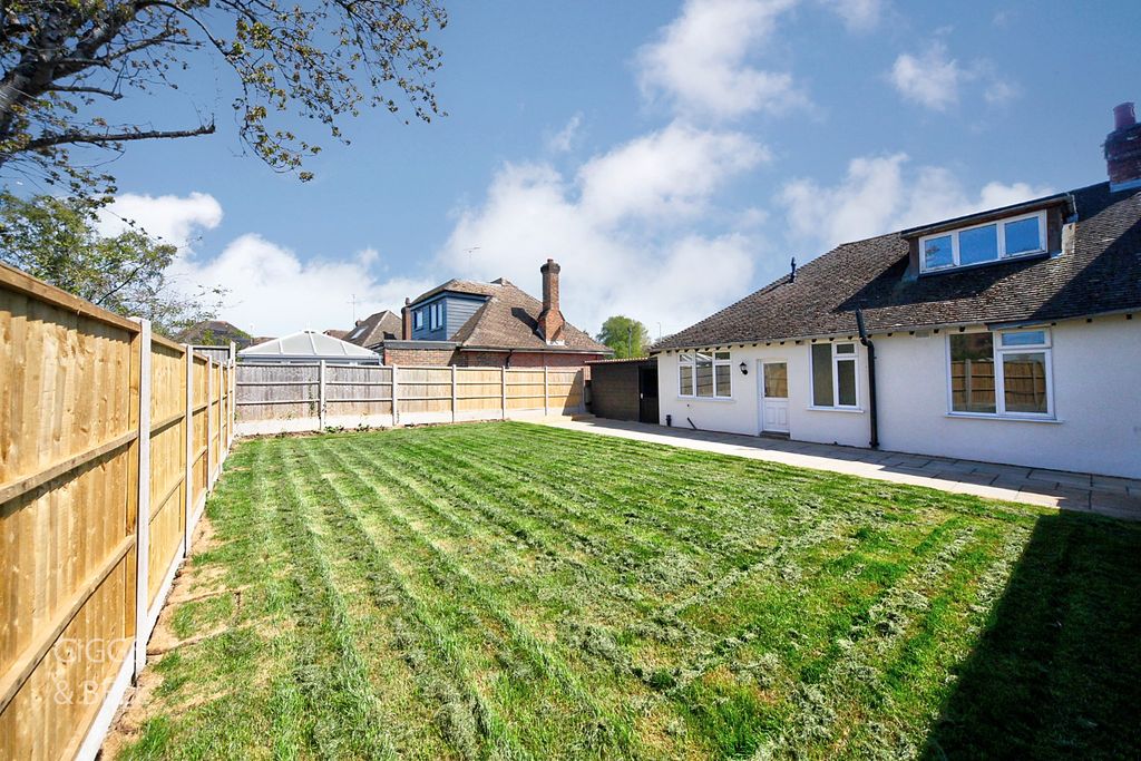 Property photo 3 of 7 5022833