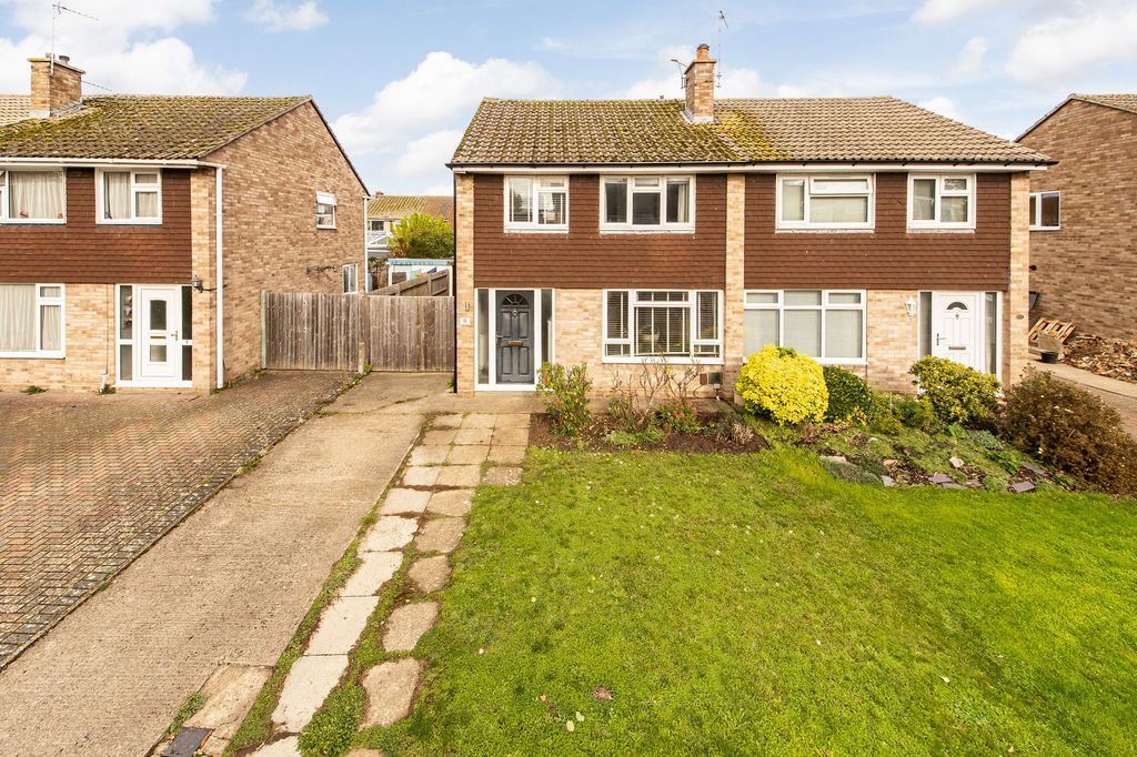 Property photo 1 of 18