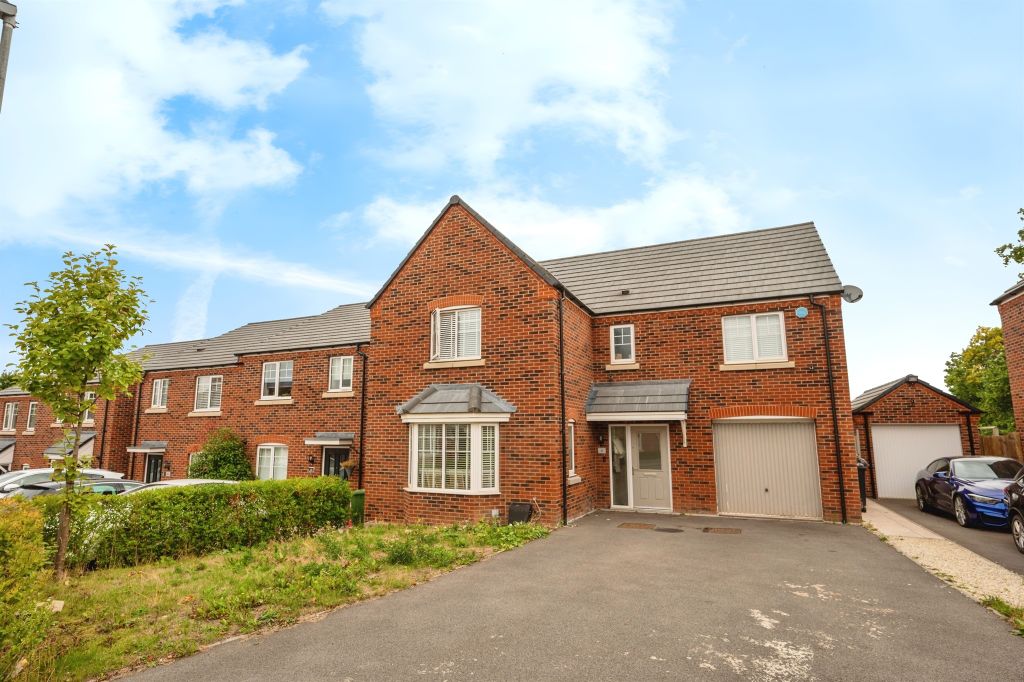 Property photo 1 of 17