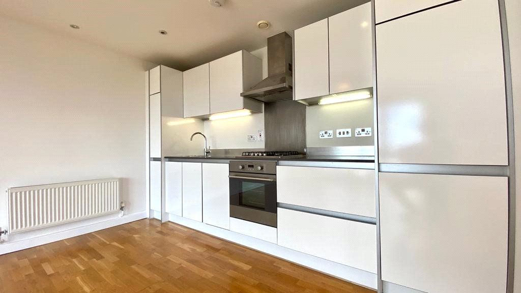 Property photo 2 of 5 Kitchen