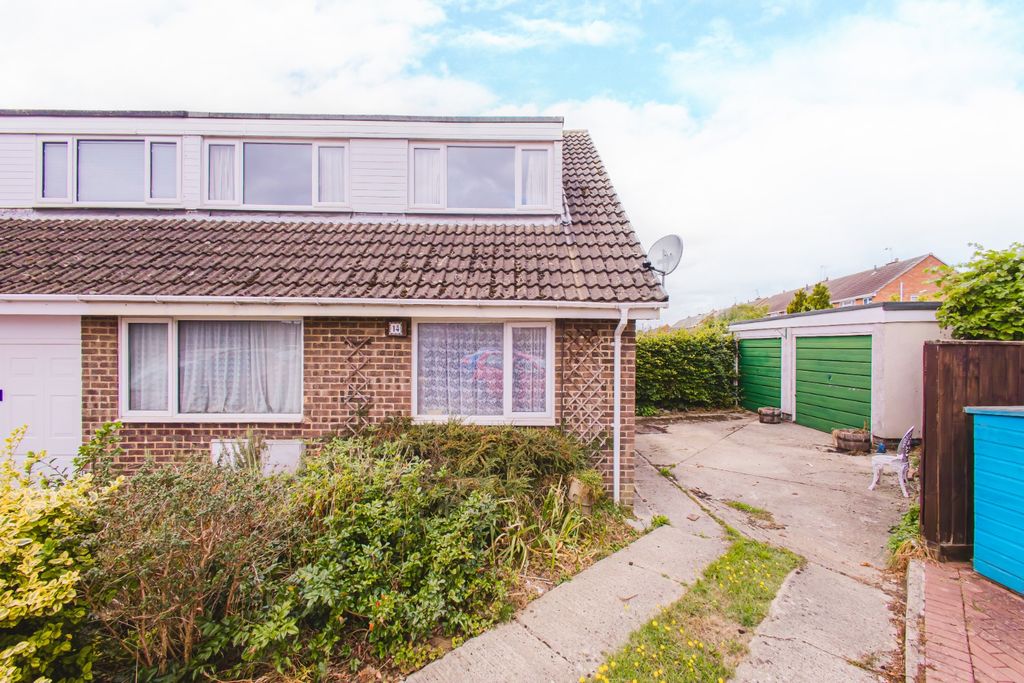 Property photo 2 of 22 4257443