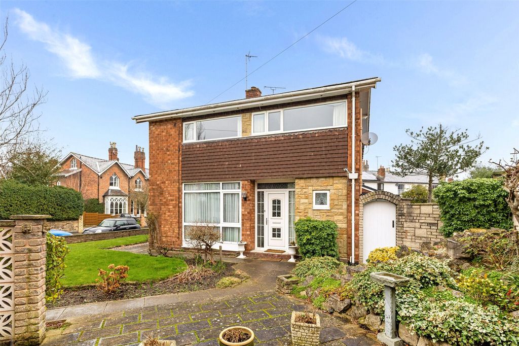 Property photo 2 of 13 St Johns Road