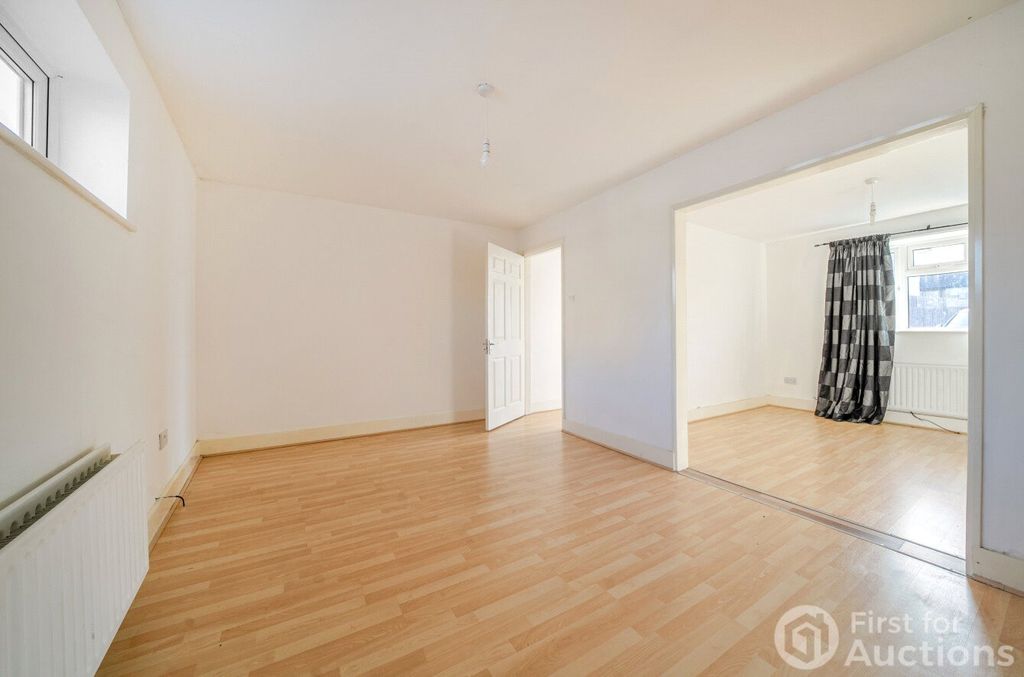 Property photo 1 of 12 2