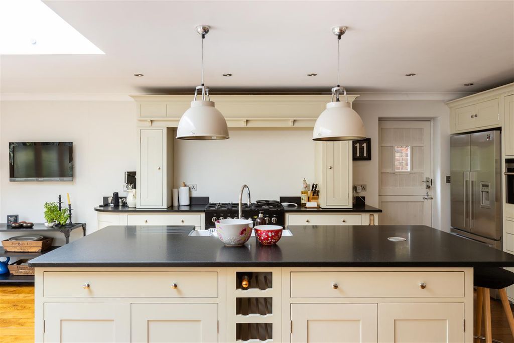 Additional image 10 of 5 bed detached house for saleHuntersfield Close, Reigate RH2