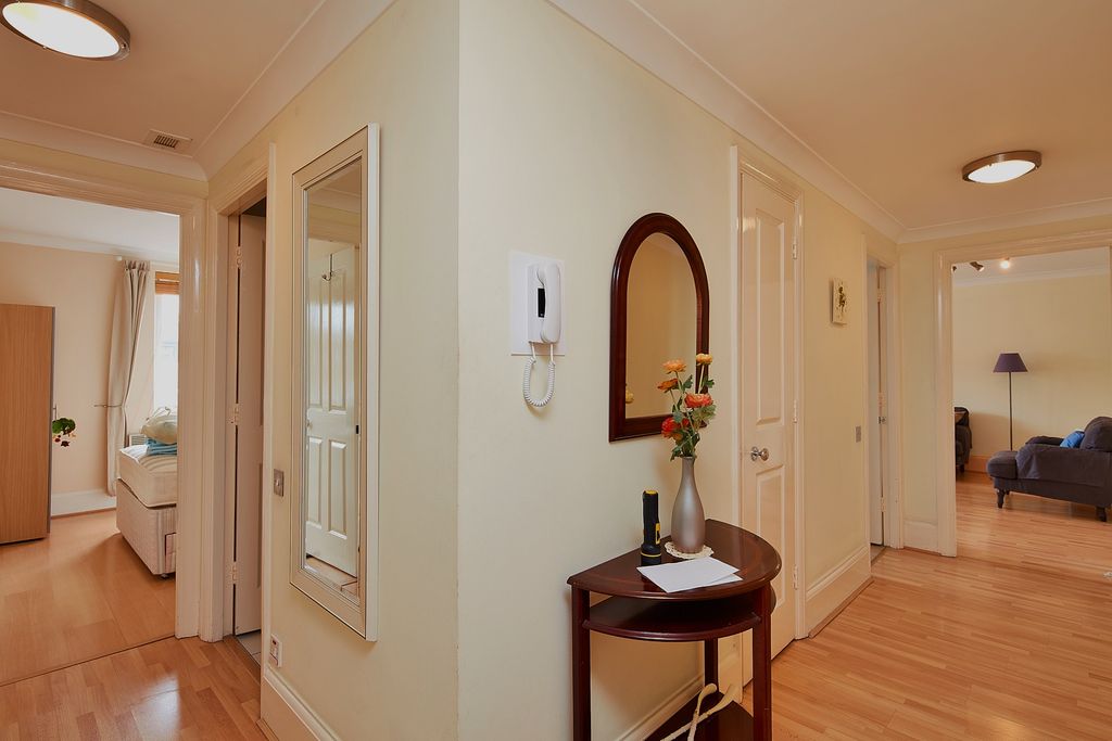 Property photo 3 of 5