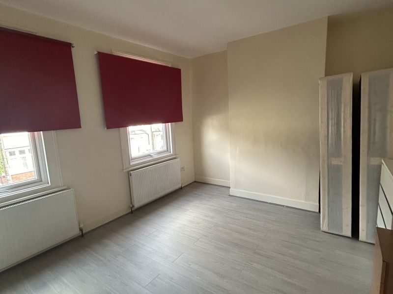 Property photo 1 of 2